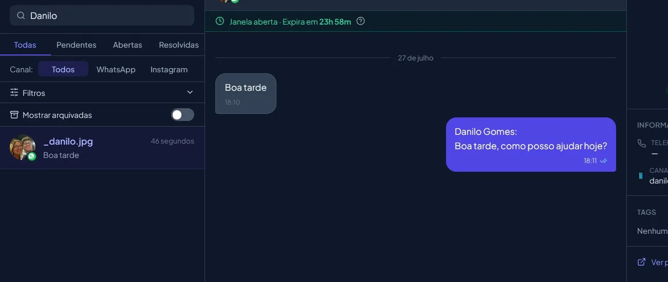 Caixa de entrada do Pruuno com a conversa aberta e a lista de atendimentos à esquerda.